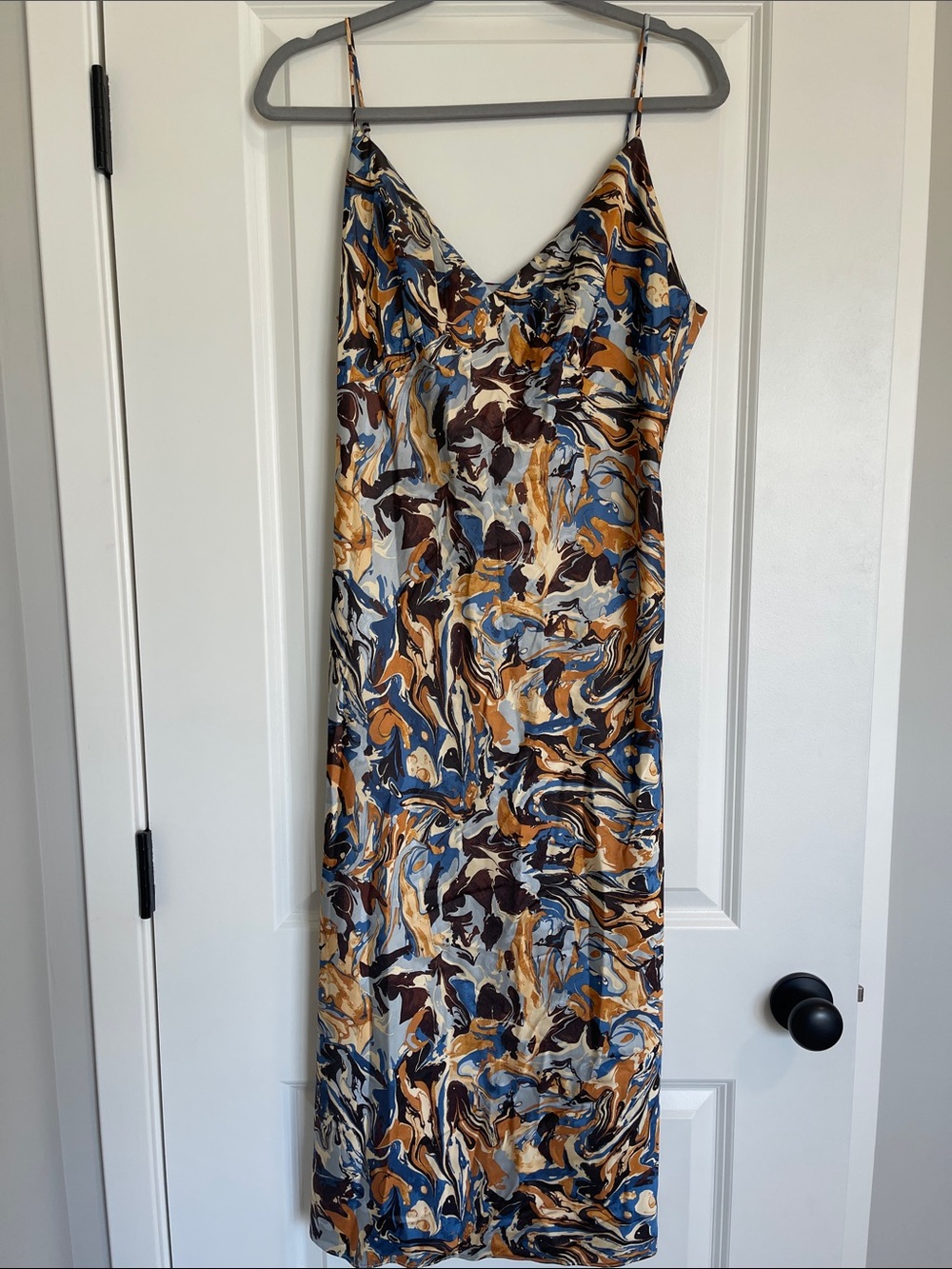 Abercrombie & Fitch Marble-Print Slip Dress in Blue, Brown & Cream
